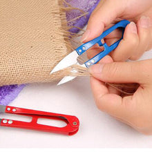 Load image into Gallery viewer, Pack Of 3 Mini Handheld Sewing Embroidery Thread Trimmer Cutter Snips Scissors
